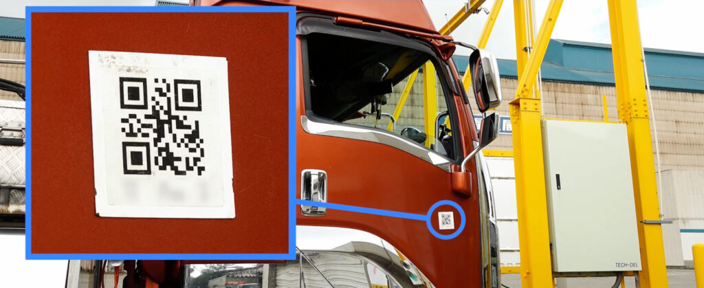 QR code on the side of a Mitsuboshi truck